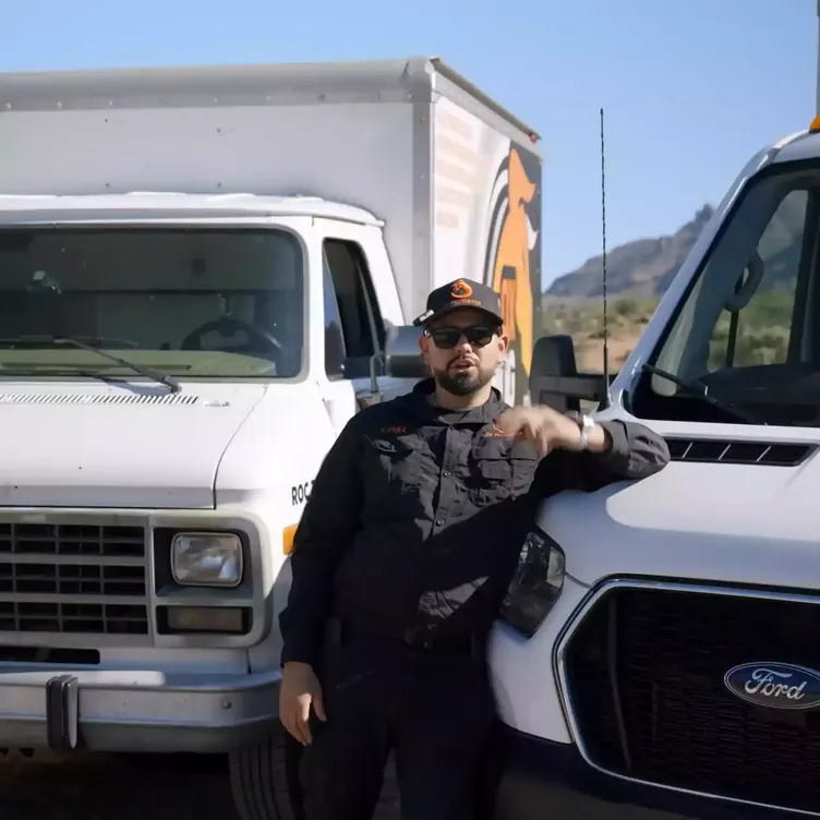 Fast emergency plumbing response team in action